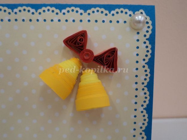 Новогодняя открытка в технике квиллинг: часть 3