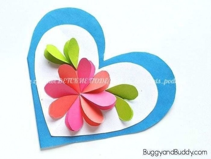 Сердце с цветком внутри