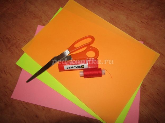 Красивая объемная снежинка из бумаги: часть 1 Красивая объемная снежинка из бумаги: часть 1