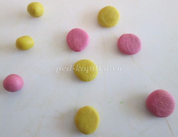 Роза из пластилина: часть 1 Роза из пластилина: часть 1