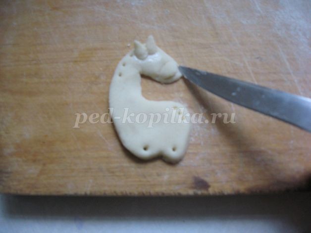 Лошадки-магниты из соленого теста: мастер-класс, часть 2