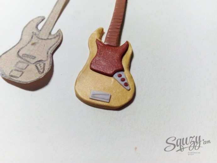 ​Бас-гитара из полимерной глины
