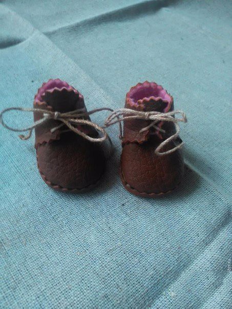 Миниатюрные ботиночки для куклы или мишки