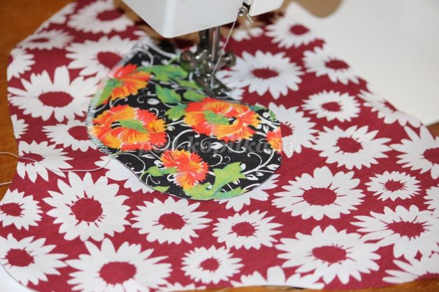 Грелка на чайник "Петушок" детскими руками: часть 2 Грелка на чайник "Петушок" детскими руками: часть 2