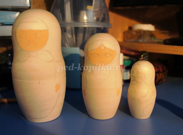 Роспись матрешек по сказке "Репка": мастер-класс, часть 2