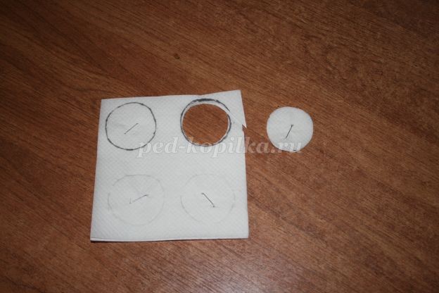 Овечка из бумажных цветов: часть 1