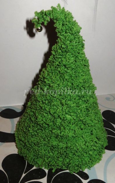 Новогодняя елочка из пряжи травка Новогодняя елочка из пряжи травка