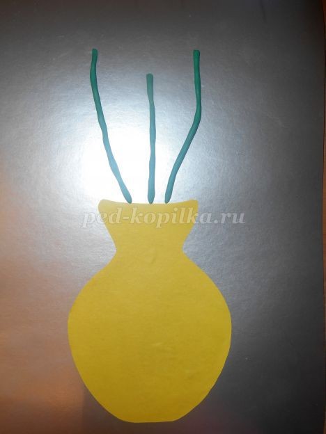 Пластилинография на цветном картоне "Ваза с розами": часть 2