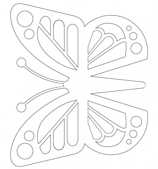 Поделки для детей: бабочка-витраж