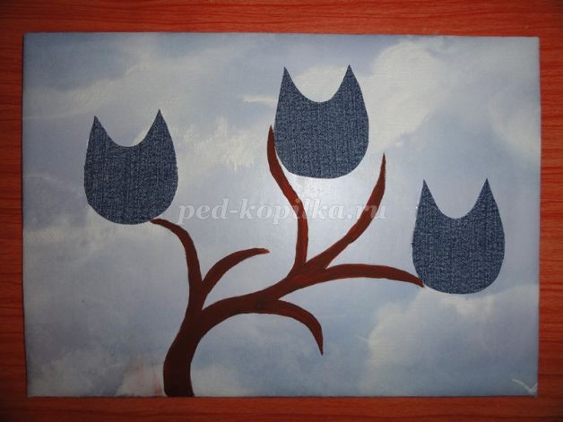 Аппликация из джинсовой ткани детскими руками: дерево с совами, часть 2 Аппликация из джинсовой ткани детскими руками: дерево с совами, часть 2