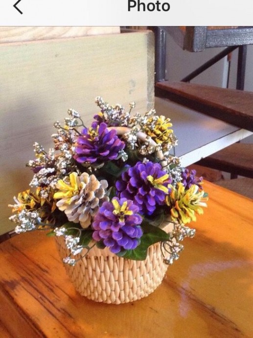 Яркие букеты из шишек