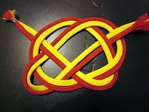 ​Плетеное украшение