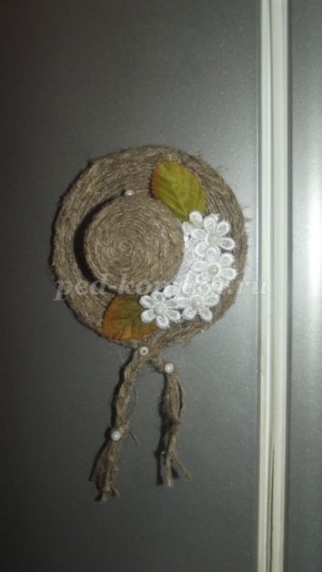 Шляпка из шпагата