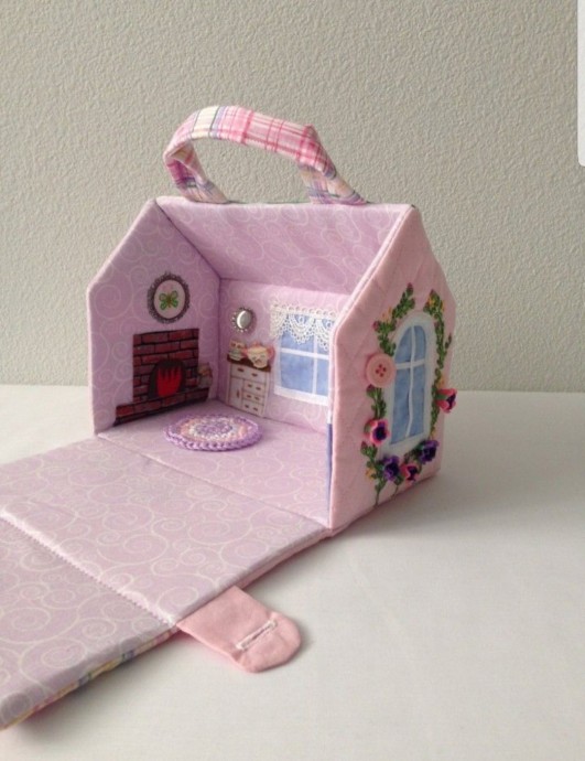 Сумочка-домик для кукол Сумочка-домик для кукол