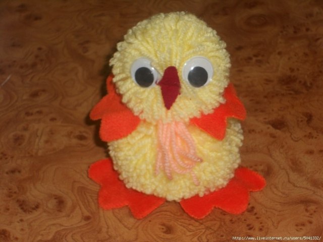 Идеи поделок из помпонов Идеи поделок из помпонов