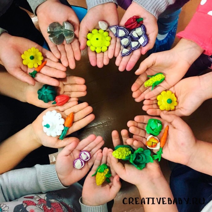 Лепим овощи из пластилина