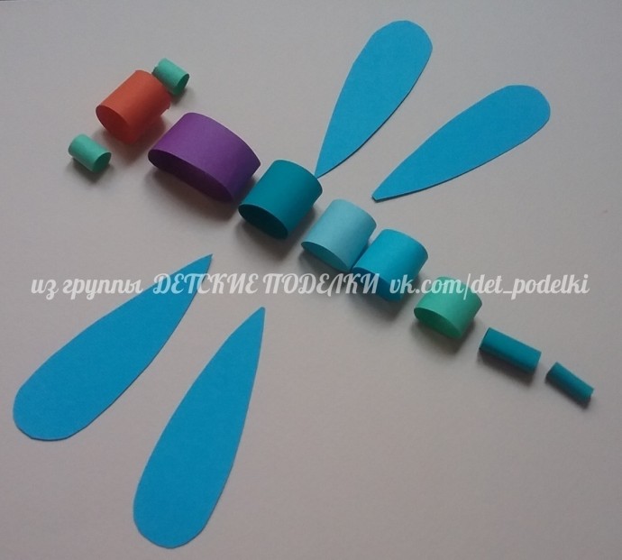 Объемная аппликация "Стрекоза-попрыгунья" Объемная аппликация "Стрекоза-попрыгунья"