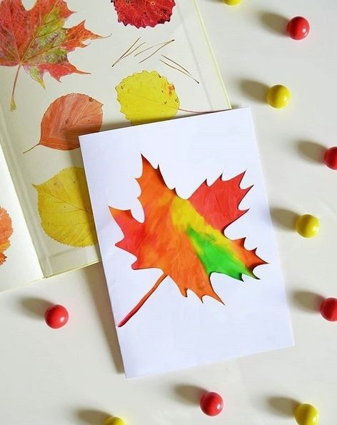 Осенняя открытка "Кленовый листик"