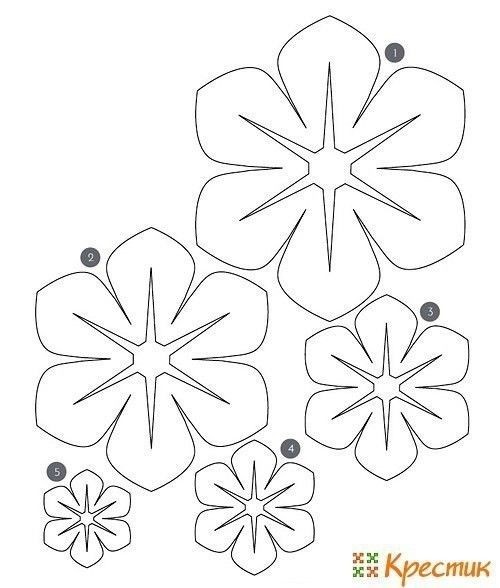 Объемный цветок из фетра