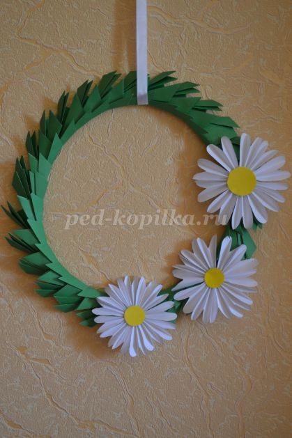 Венок с цветами из бумаги: часть 2 Венок с цветами из бумаги: часть 2
