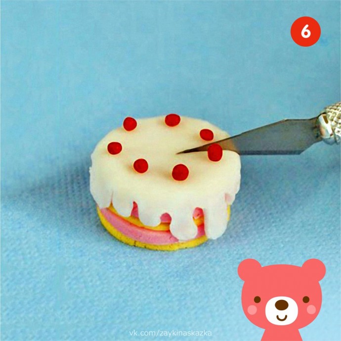 Лепим тортик из пластилина Лепим тортик из пластилина