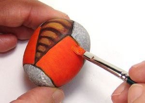 ​Божья коровка из камня