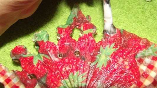 Салфетница из прищепок детскими руками: часть 2