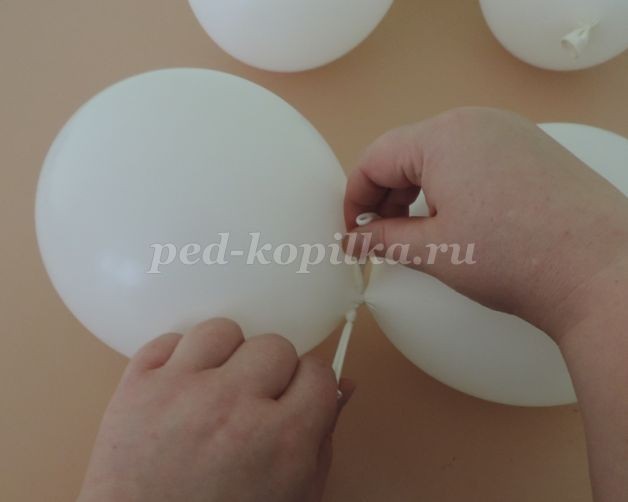 Мастер-класс по моделированию из воздушных шариков снеговика: часть 2