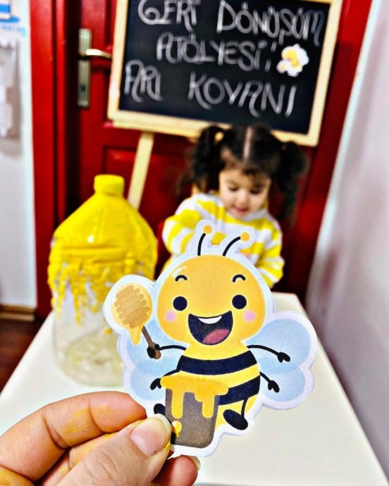 Улей из бросового материала для пчелок Улей из бросового материала для пчелок