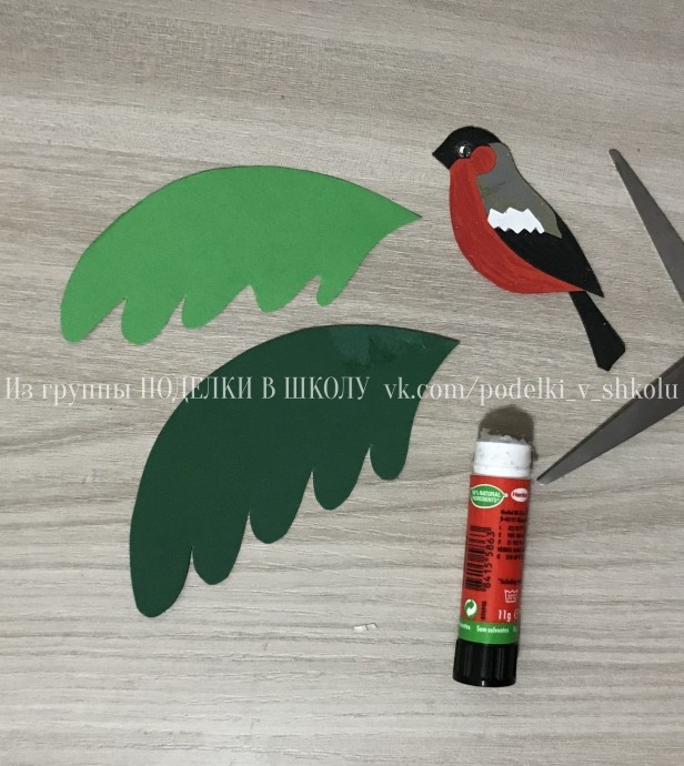 Поделка из бумаги и палочек "Снегирь у кормушки" Поделка из бумаги и палочек "Снегирь у кормушки"