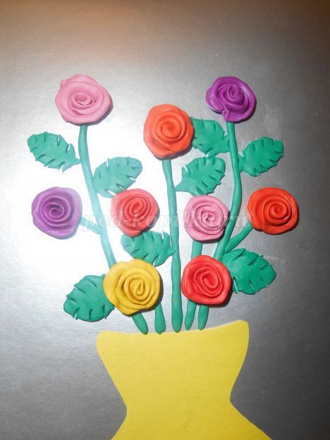 Пластилинография на цветном картоне