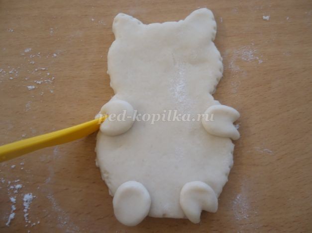 Поросёнок из солёного теста детскими руками Поросёнок из солёного теста детскими руками