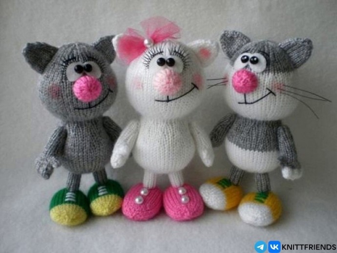 ​Вязаные коты