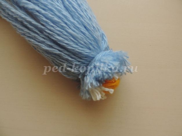 Снегурочка из ниток: новогодний мастер-класс, часть 2