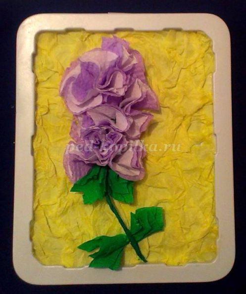 ​Полуобъёмные цветы из бумажных салфеток в технике торцевания