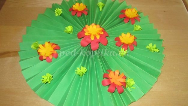 Клумба из бумаги: часть 2