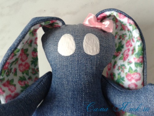 Джинсовый заяц