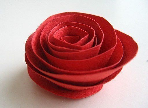 Розочки из бумажных спиралек