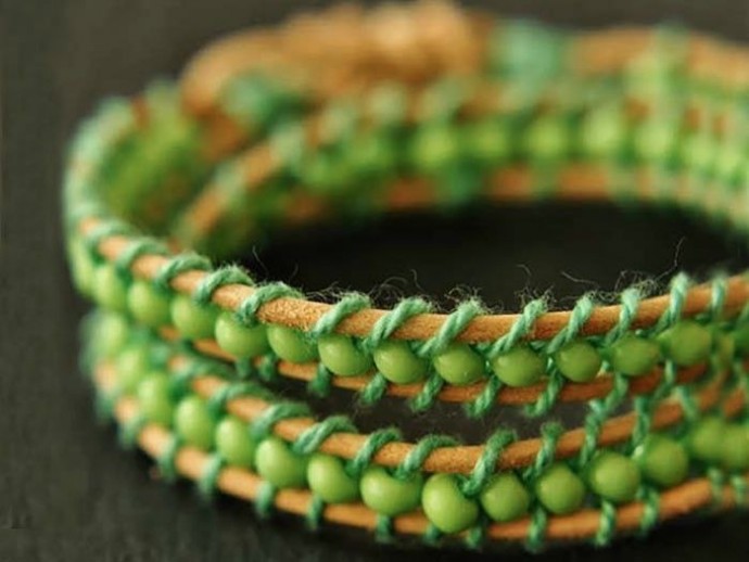 ​Нежная фенечка