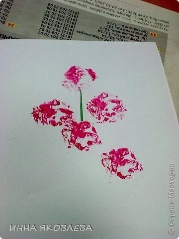 ​Рисуем с детьми цветочки скомканной бумагой