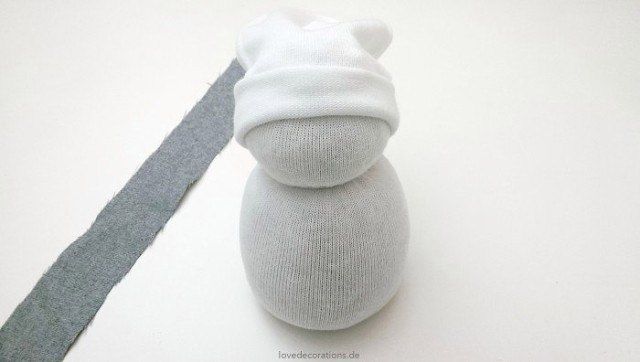 Снеговик из носков Снеговик из носков