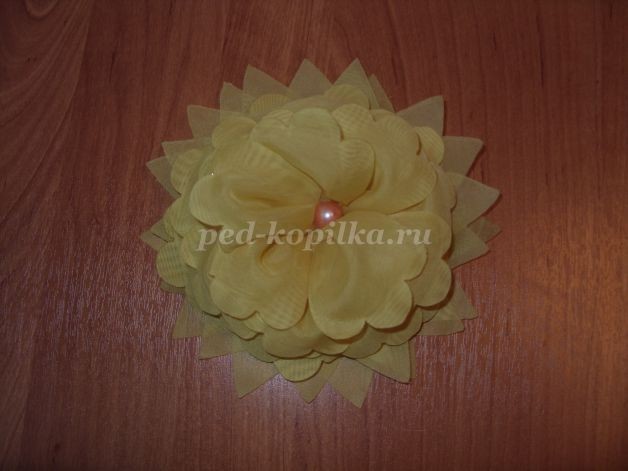 ​Цветок из шелка детскими руками: часть 2