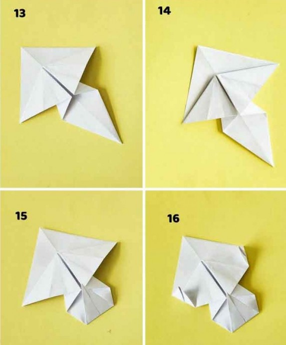 Мухоморы в технике оригами