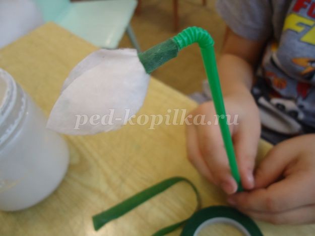 Корзинка с подснежниками детскими руками: часть 3