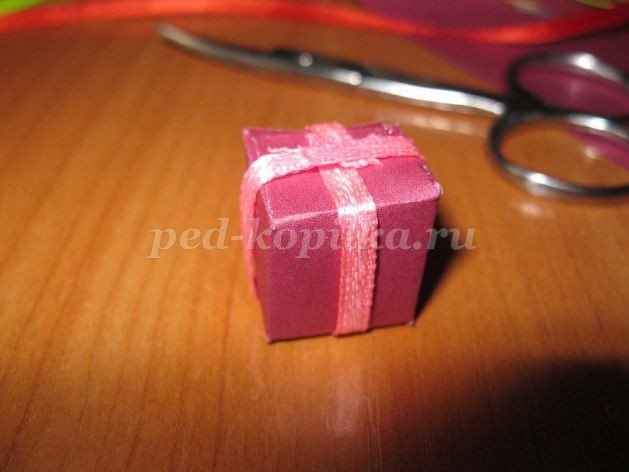 Сани Деда Мороза детскими руками: мастер-класс, часть 4