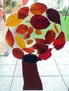 Вариации создания деревьев из опавшей листвы