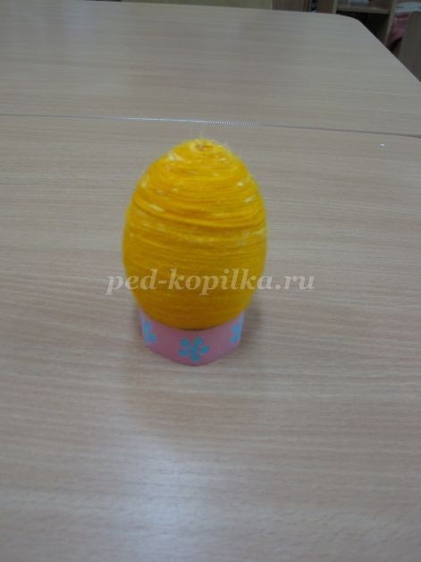 Декорирование красочных яиц Декорирование красочных яиц