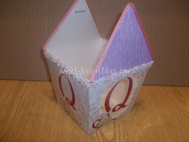 Домик с сюрпризом детскими руками: часть 2
