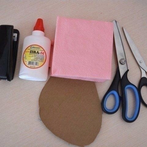 Объёмная цифра из салфеток Объёмная цифра из салфеток