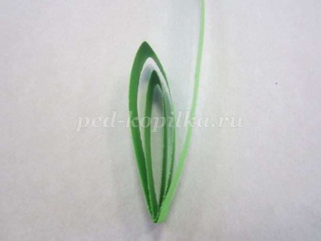 Картина в технике квиллинг в подарок маме: часть 3